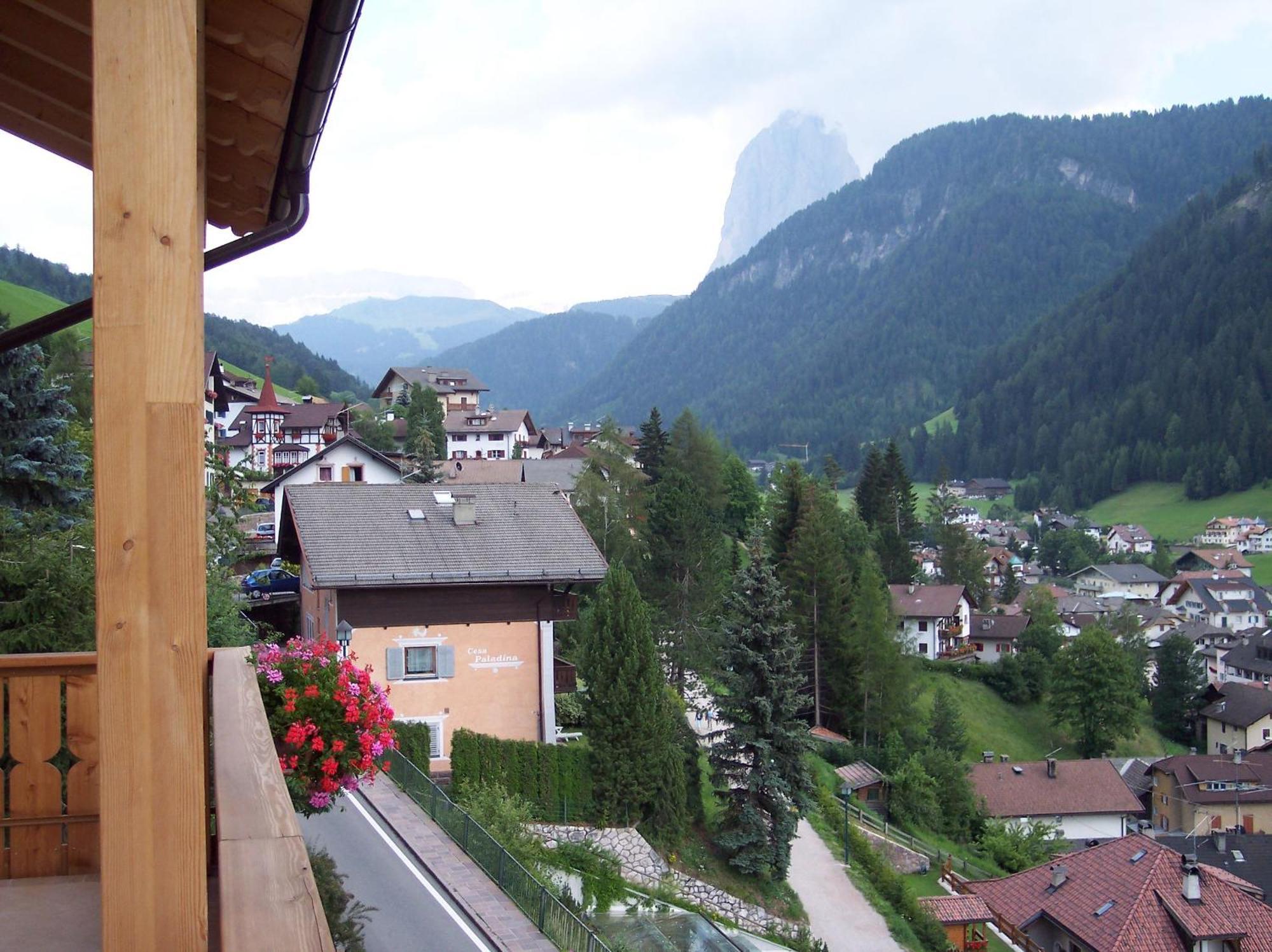 Villa Hubertus Ortisei Szoba fotó